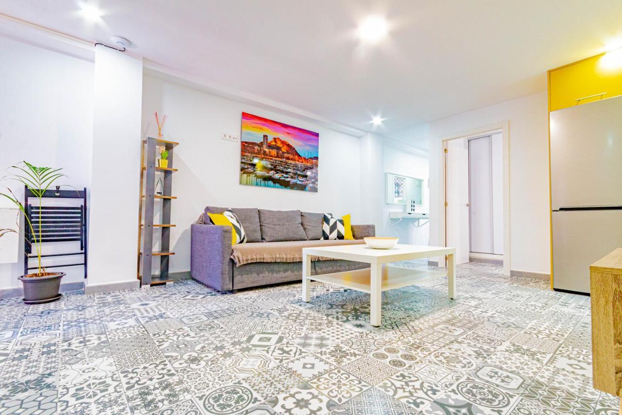 Apartament Suncastle -with Sunny Rooftop Terrace And Barbecue