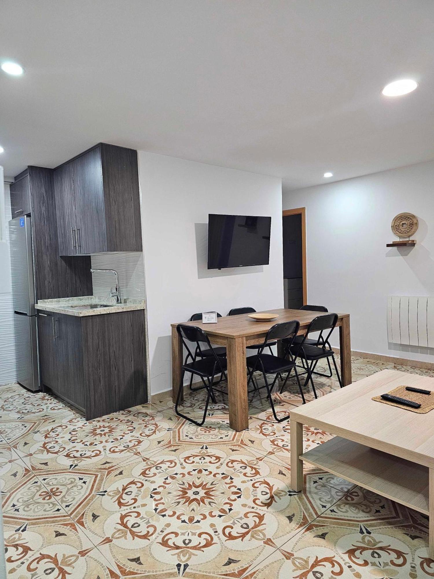 Suncastle -with Sunny Rooftop Terrace And Barbecue Apartament