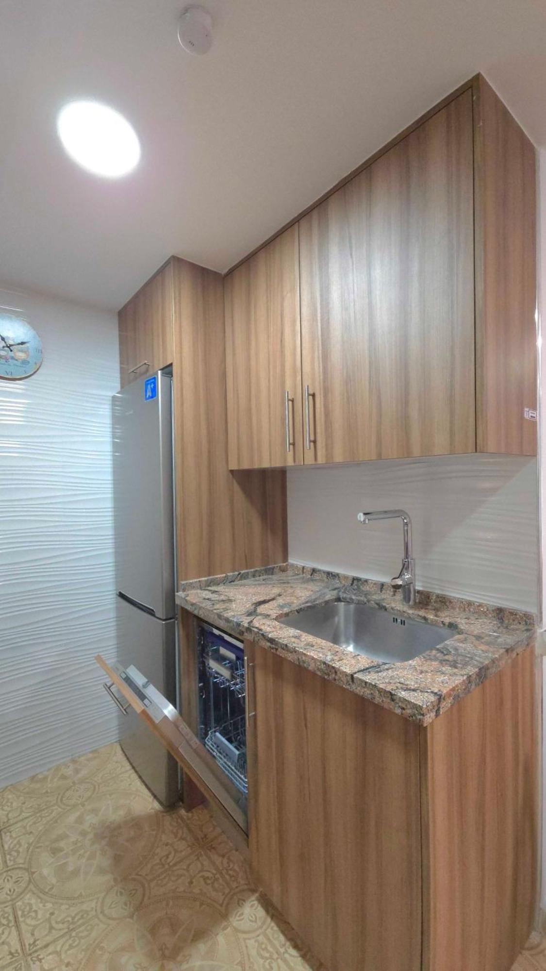 Suncastle -with Sunny Rooftop Terrace And Barbecue Apartament *