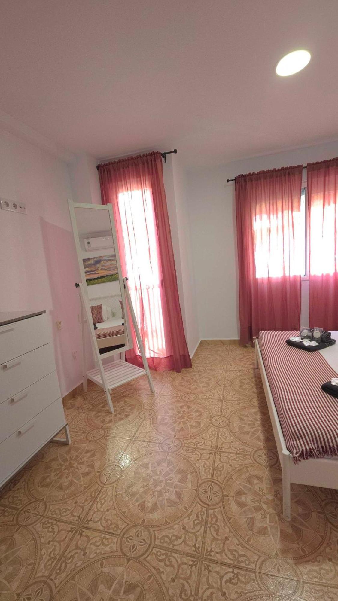 Suncastle -with Sunny Rooftop Terrace And Barbecue Apartament